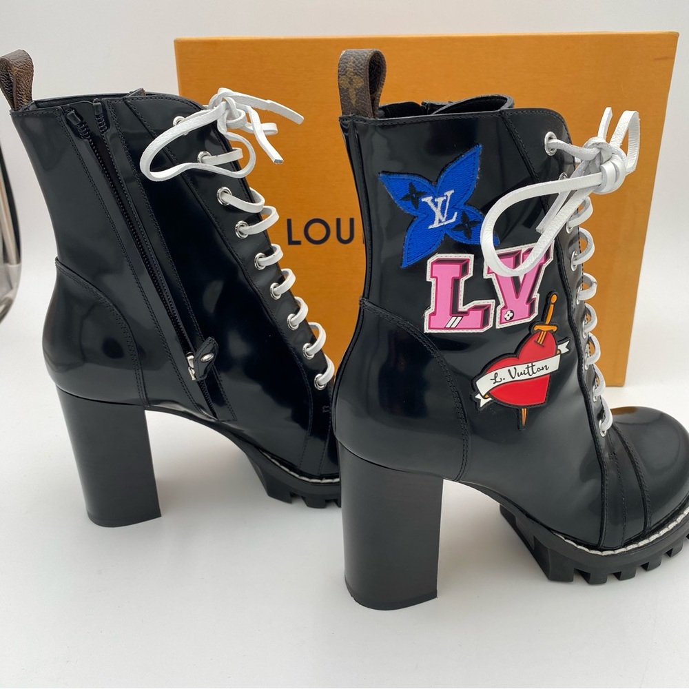 Louis Vuitton Patent Monogram Womens 38.5 Black Heart Star Trail Ankle Boots - Picture 5 of 9